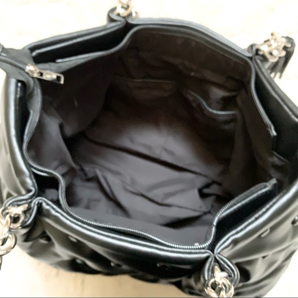 Disturbia Matte Black Dot purse - Picture 11 of 12